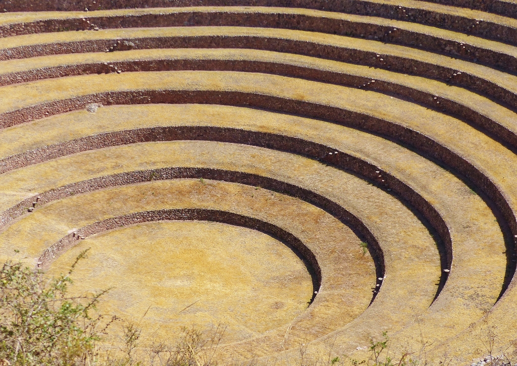 Vue sur les terrasses de Moray au Pérou 