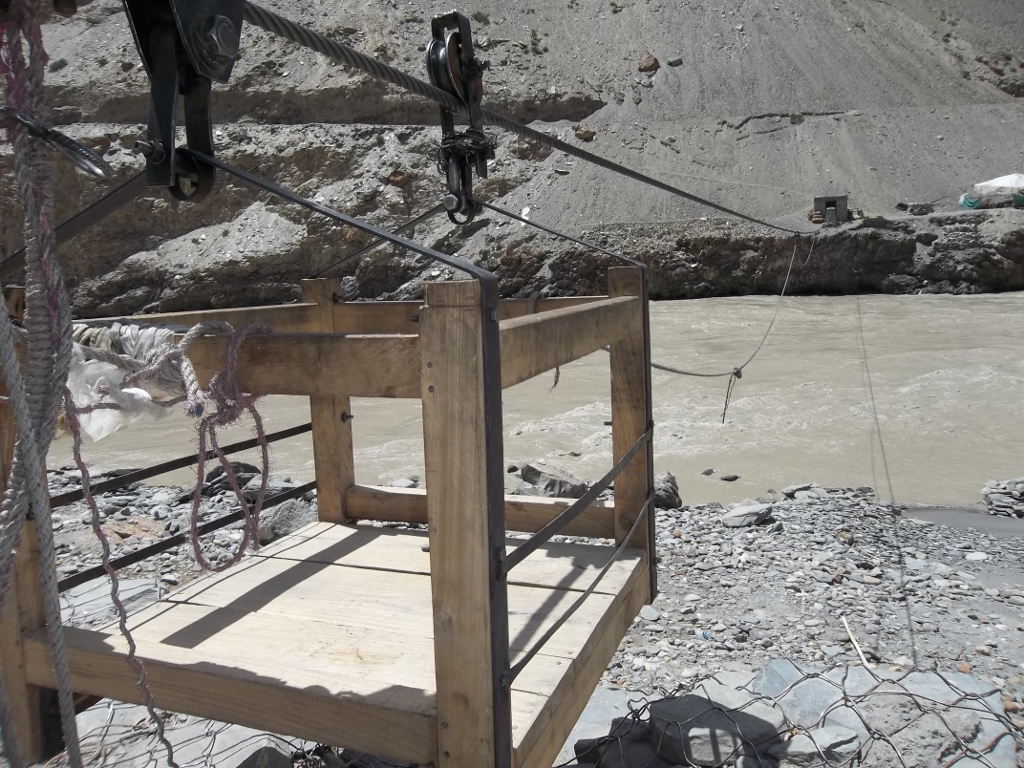 Chilling tyrolienne ladakh