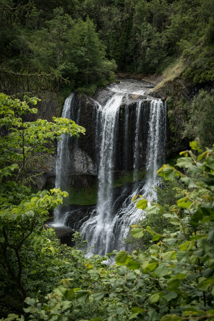 Panorama sur la cascade de la Beaume en Haute-Loire
