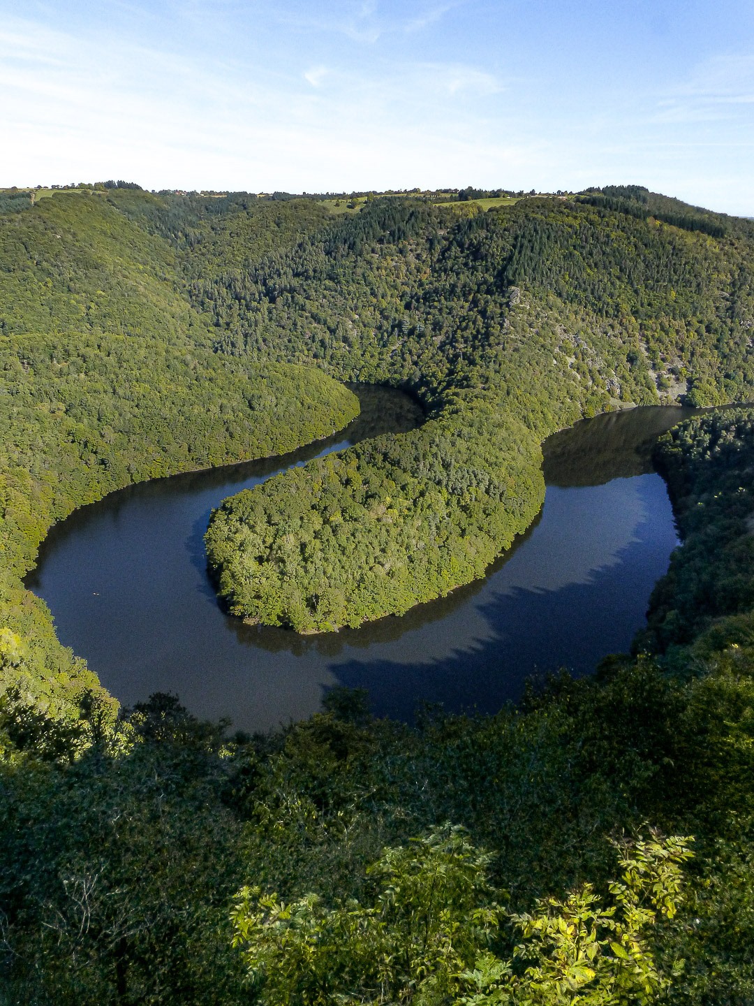 Panorama sur le méandre de Queuille en Auvergne