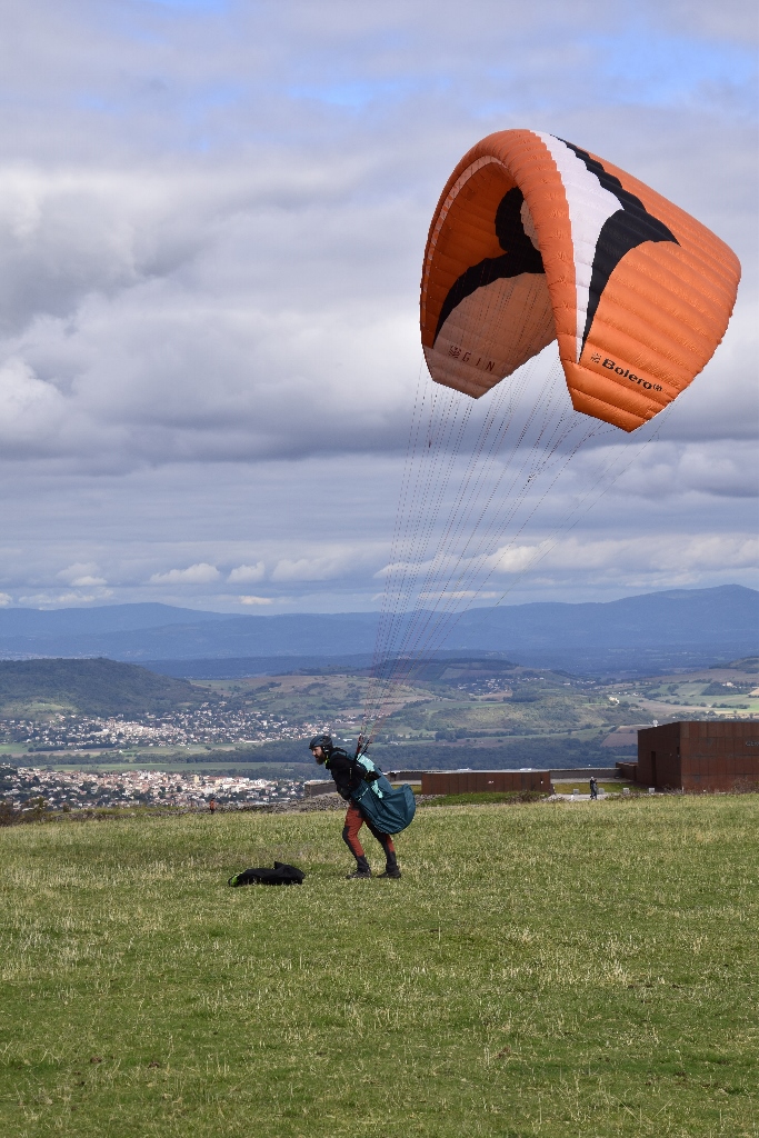 Vue sur un parapentiste