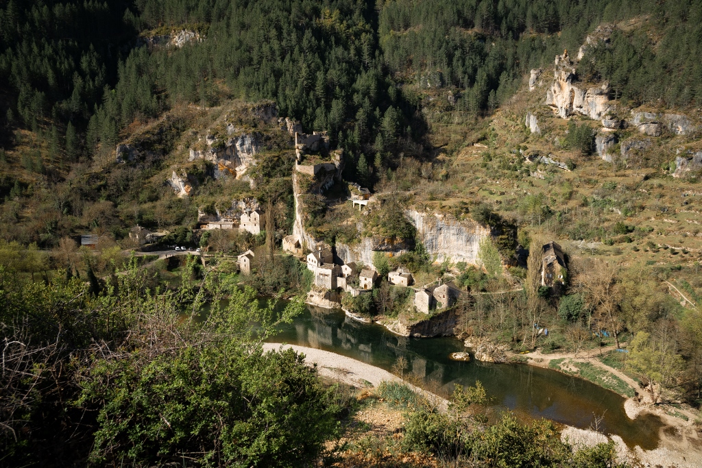 Vue sur le village de Castelbouc