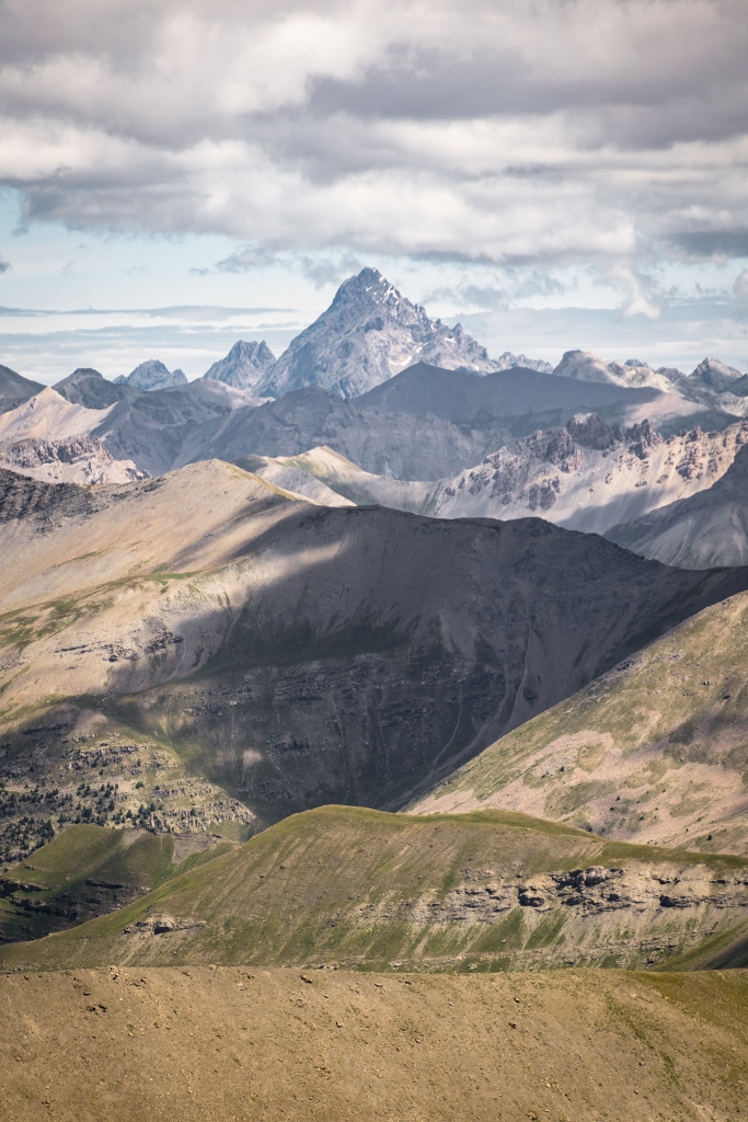 Panorama sur le Mont Viso depuis le col de la Bonette