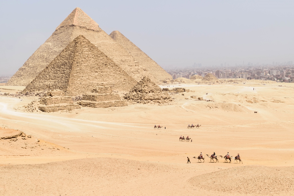 Les pyramides de Gizeh, un incontournable à inclure dans un itinéraire de 2 semaines en Egypte 