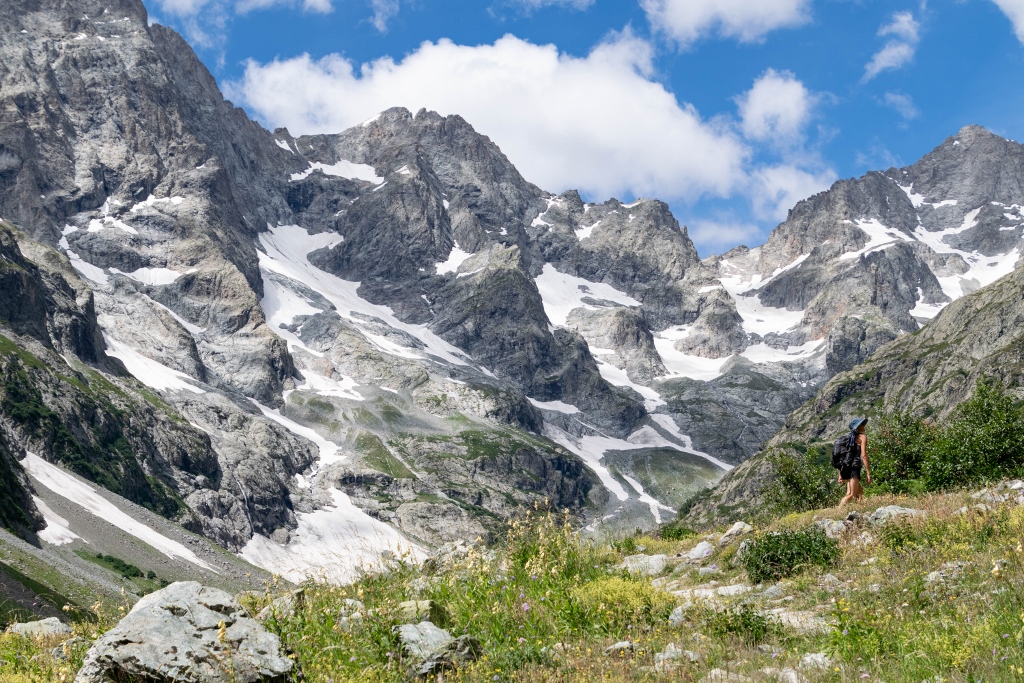 Paysage de montagne sur le sentier du refuge des Bans