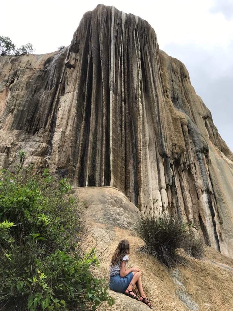 Vue sur la cascade pétrifiée de Hierve El Agua 