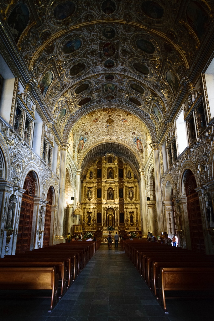 Vue de l'intérieur de l'église de Oaxaca 