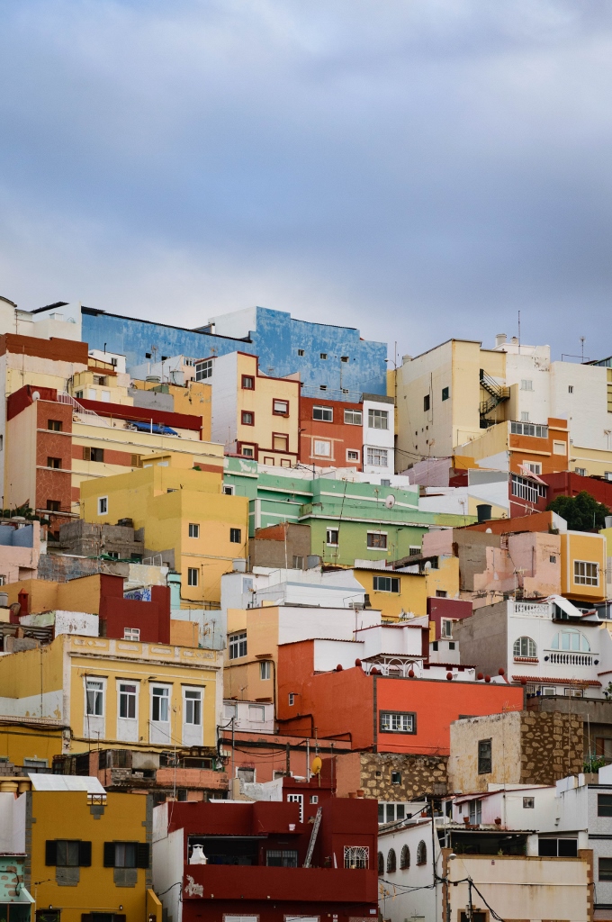 Vue sur des maisons colorées à Las Palmas de Gran Canaria