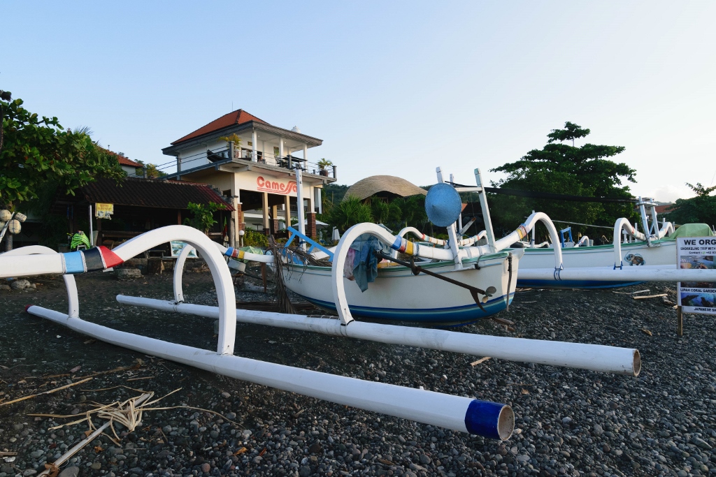 Plages d'Amed et bateaux traditionnels