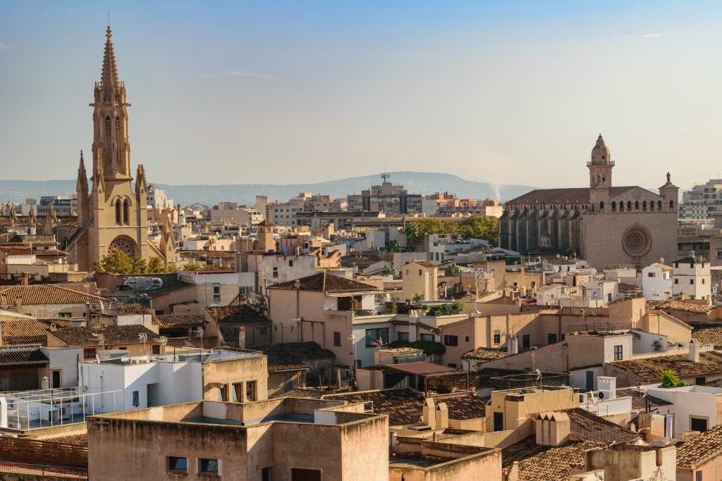 Panorama sur Palma depuis les toits terrasses de la cathédrale 