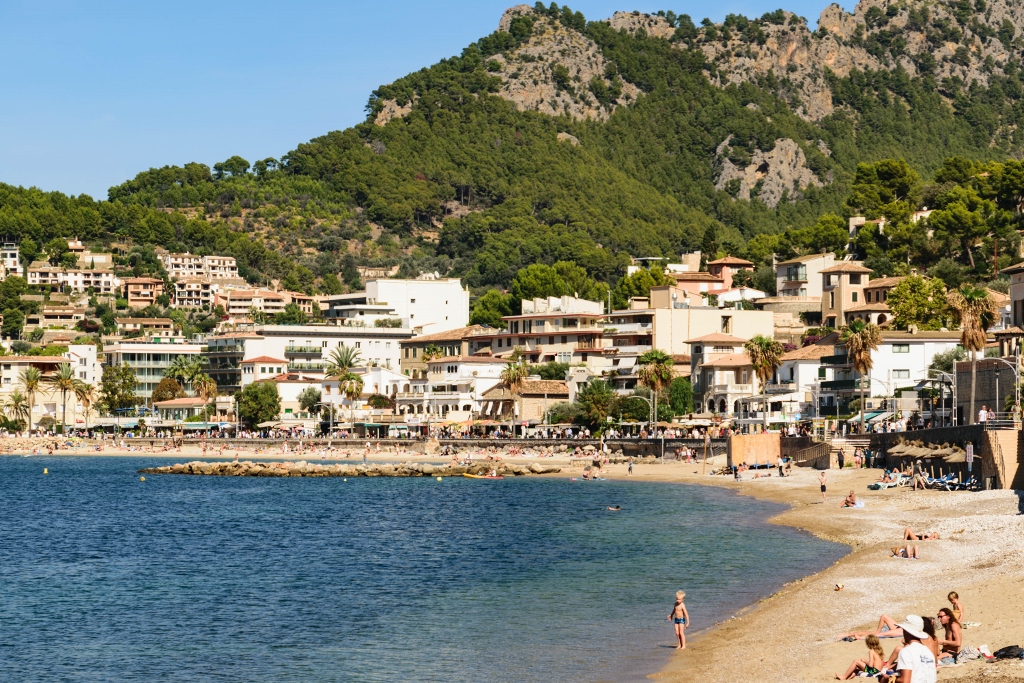 Puerto de Soller, une plage authentique au nord de Majorque