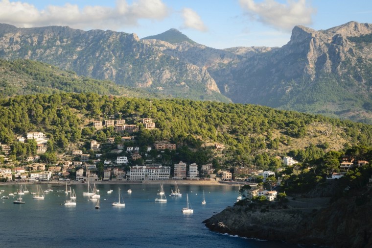 Panorama sur Port de Soller depuis le phare des Cap Gros