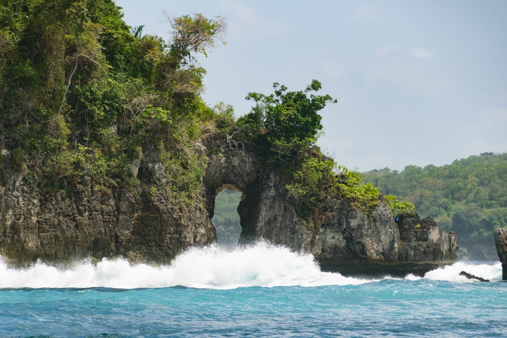 Crystal bay et son arche naturelle