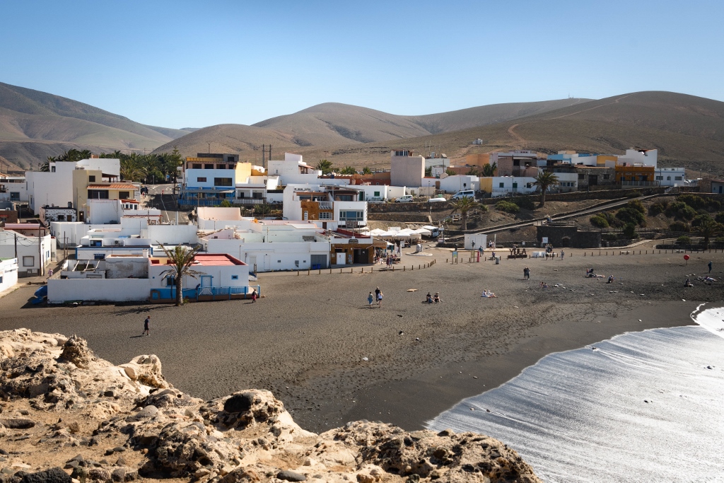 Panorama sur Ajuy et sa plage de sable noir, Fuerteventura 